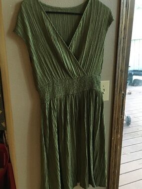 Shein Sleeveless Green Dress